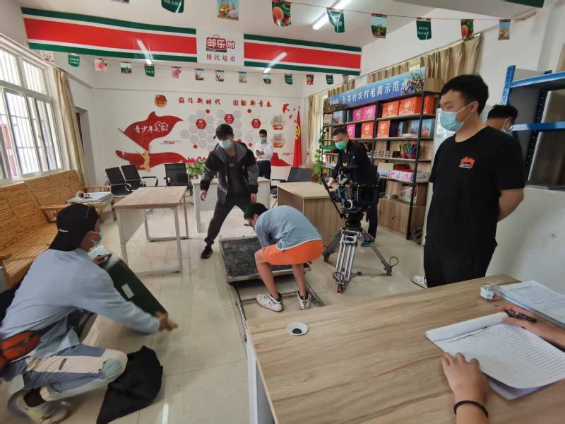追星女孩心理学分析报告：芝罘区广告片拍摄公司揭秘饭圈应援式传播逻辑
